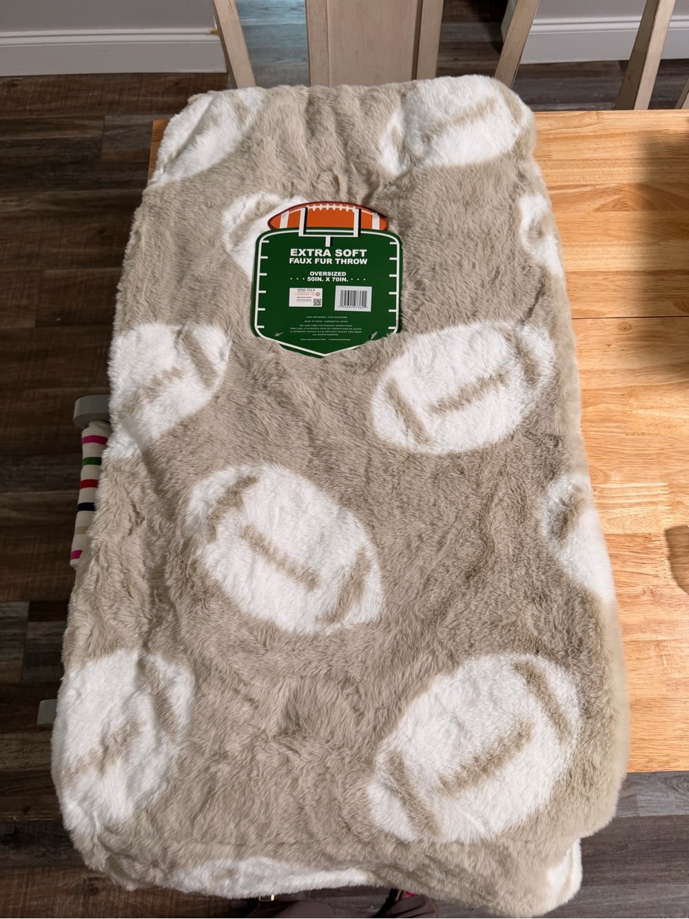 Comfort Bay Beige and White Faux Fur Throw Blanket